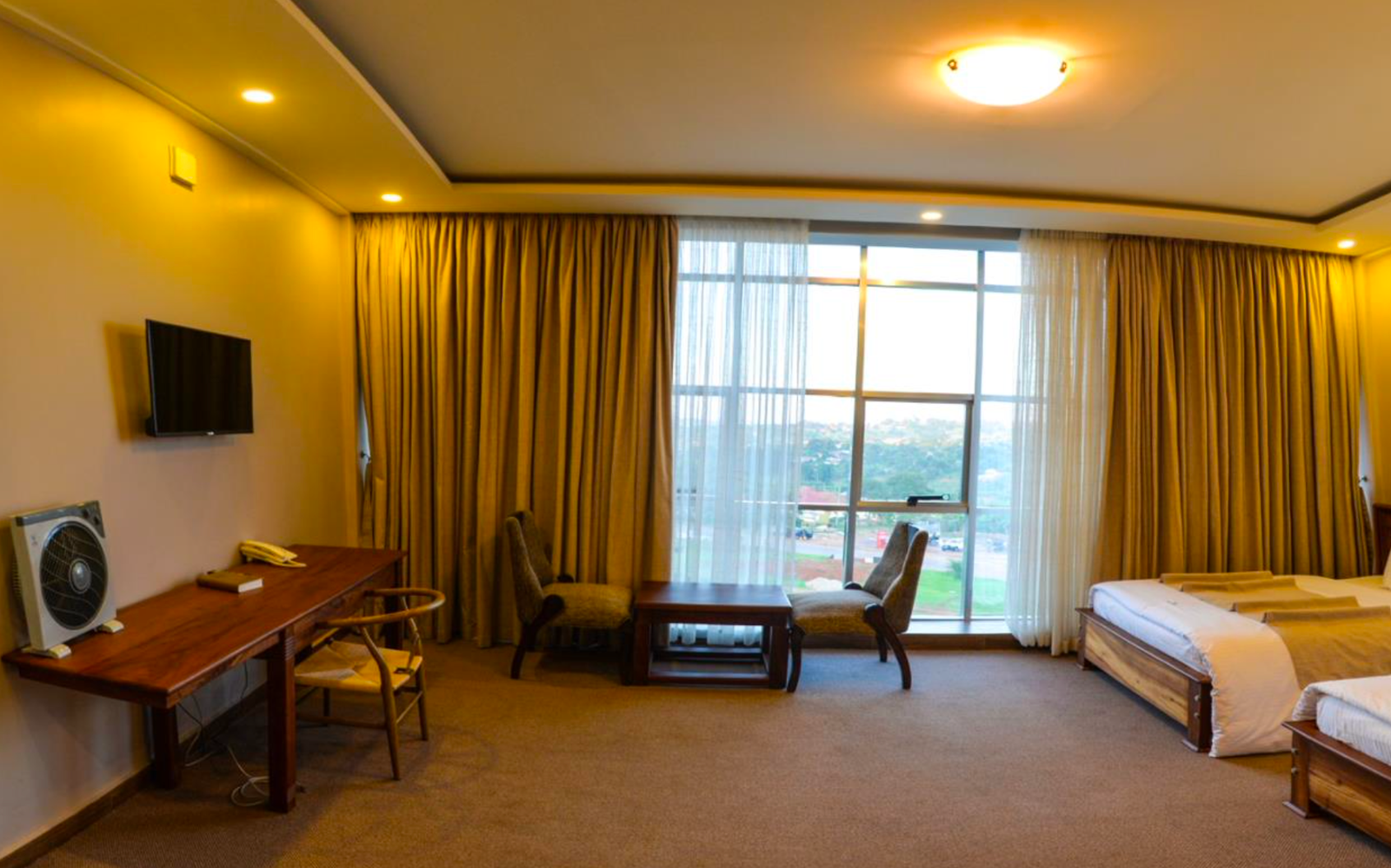 Twin Rooms - Image 4