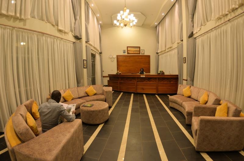 Reception & Lobby - Image 2